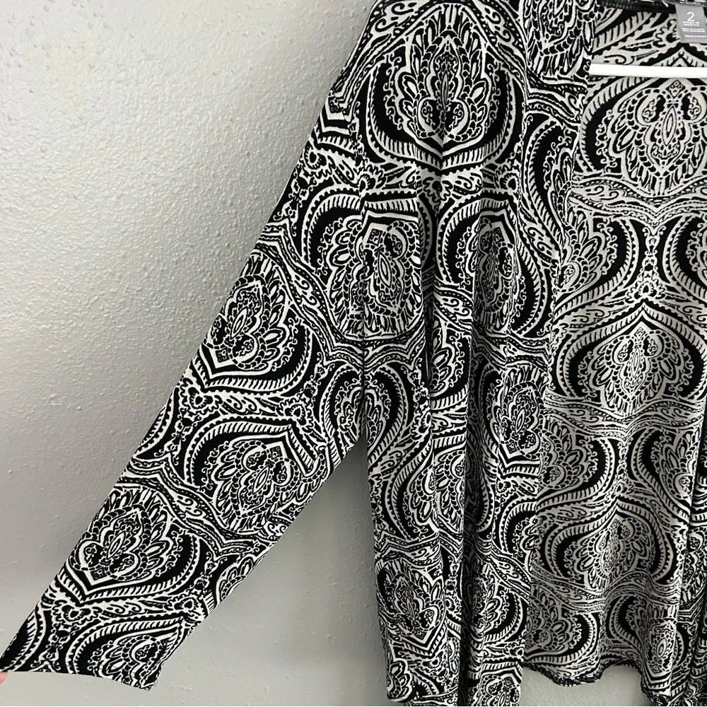 Chicos Travelers Size 2 Black White Slinky Open Front Cardigan Sweater L Stretch - Picture 2 of 6